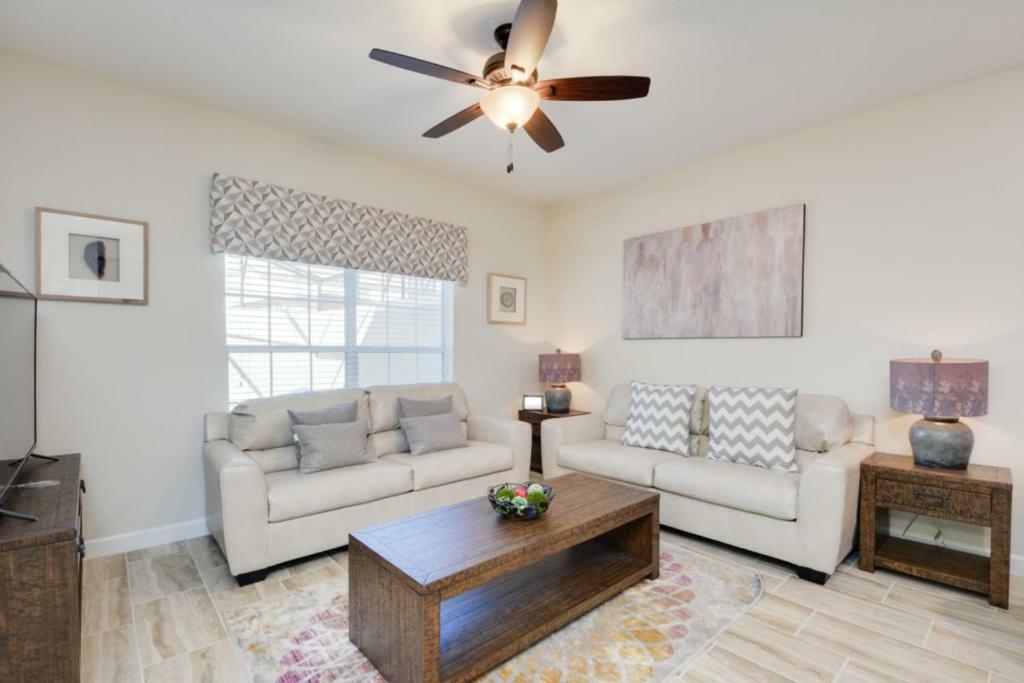 Pleasant House In Storey Lake Near Disney Kissimmee Esterno foto