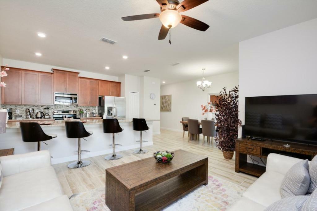 Pleasant House In Storey Lake Near Disney Kissimmee Esterno foto