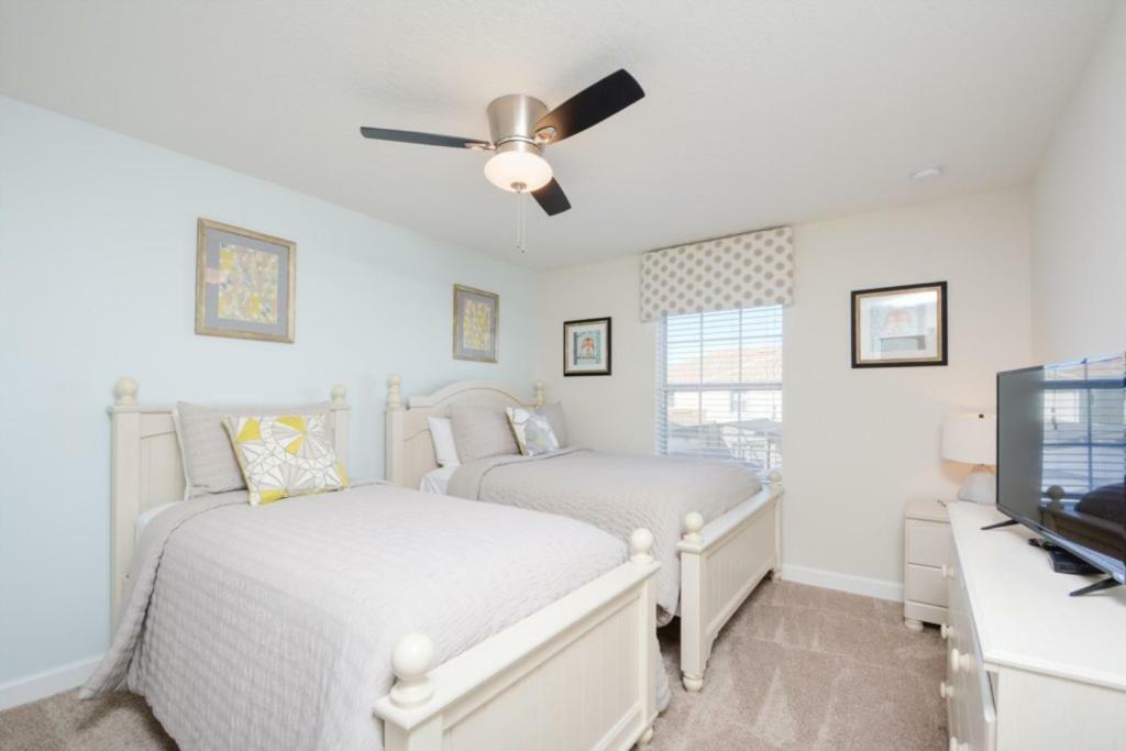 Pleasant House In Storey Lake Near Disney Kissimmee Esterno foto