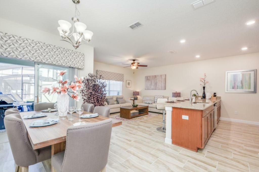 Pleasant House In Storey Lake Near Disney Kissimmee Esterno foto